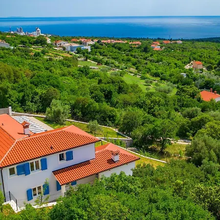 Holiday home Beautiful In