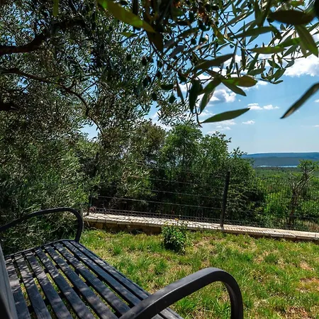 Beautiful In Holiday home *